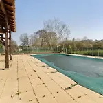 度假居 Les Naudines Laura *