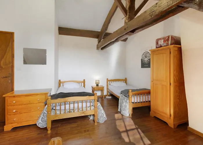 Les Naudines Laura Tatil Evi